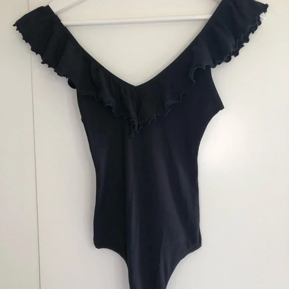 Wilfred Danette Body suit from Aritzia - Picture 8 of 11